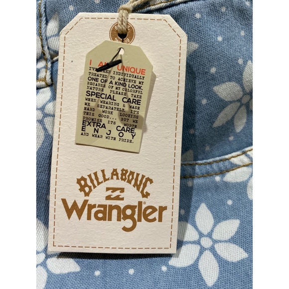 Billabong x Wrangler Perfect Pair High Waisted Cropped Pant - Picture 11 of 16